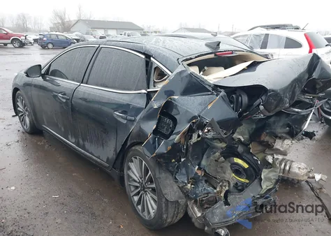 2017 Kia Cadenza Premium z USA, uszkodzony, nr VIN KNALC4J16H5085523